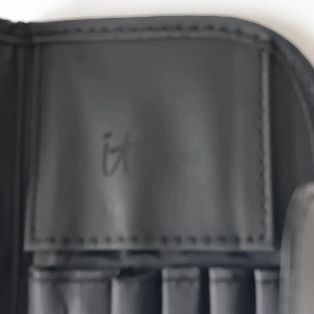 Ulta Beauty Makeup Brushes Travel Organizer holder, Black